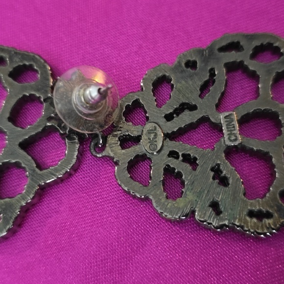 KJL  Sparkling Earrings - Picture 3 of 3